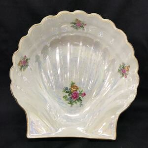 46　中古　貝の輝き　深皿　シェル　貝の皿　プレート　薔薇柄　アンティーク 洋食器 23×23ｃｍ　高さ7ｃｍ