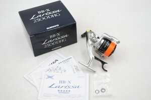 Shimano/シマノ BB-X Larissa/ラリッサ 2500DHG スピニングリール (D4027)