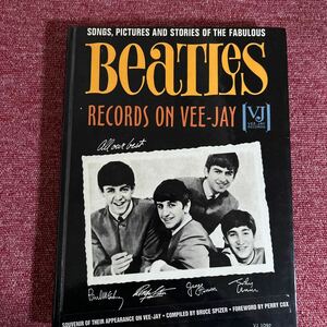 【洋書】Beat les・Records on Vee-Jay・Perry Cox・Bruce Spizer・サイン入り！・ナンバーリング入り