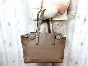 極美品 Ferragamo フェラガモ ガンチーニ トートバッグ ハンドバッグ バッグ レザー 茶 79030