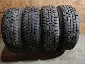 ハンコック　ZOVAC　HPW４０１　スパイク　１９５/６５R１５　２００１年製造　バリ溝　カップピン　状態良