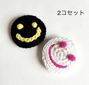 ★送料無料★新品　バッヂ　ハンドメイド ニコちゃん　スマイル　あみぐるみ