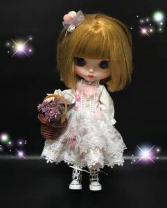 Blythe ブライス ICYドール 1/6ドール 人形 フィギュア カスタムドール 撮影用 花籠 現品のみ (B220810)