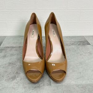 miu miu ミュウミュウ　パンプス ピンヒール　エナメル ベージュ 37.5 レディース　S735