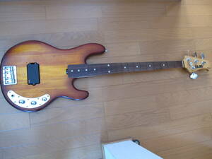 sterling　by　music　man　 Sterling SUB series 　ベース　本体のみ　ジャンク