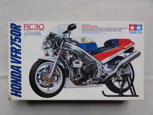 タミヤ　1/12　ホンダ　VFR750R