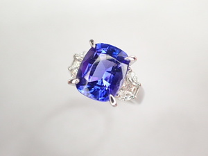 美品 Pt900 タンザナイト3.80ct ダイヤ計0.44ct デザイン リング 指輪