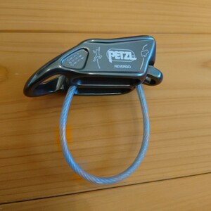 PETZL REVERSO ペツル ルベルソ グレー 　☆新品未使用☆送料無料☆　クライミング　ビレイデバイス