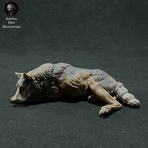 Animal Den 3Dプリント Anml-221108 Iberian Wolf Sleeping 1/48 ミニチュア D＆D TRPG アニマルフィギュア