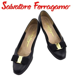 サルヴァトーレ フェラガモ パンプス シューズ 靴 レディース ♯7C ラウンドトゥ ヴァラリボン Salvatore Ferragamo 中古