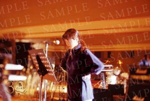 ZARD / Just believe in love / 30周年YEAR記念 オリジナルZARDフォトカード 坂井泉水