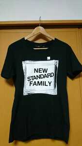 新品ユニクロアンダーカバーNewstandardfamilyロゴプリント半袖ＴシャツＵＵユーユーUNIQLOUNDERCOVER限定コラボ