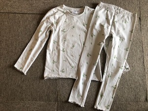 ★新品ZARAザラ小花柄長袖パジャマ116★グレー