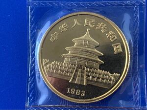 中国 1983年パンダ金貨 1/2オンス 重量16.49g (パウチ含む) 未開封 