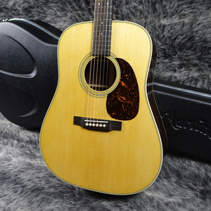 Martin D-28 Standard