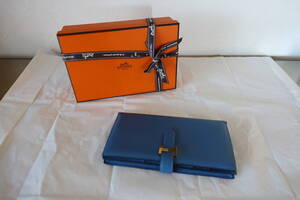 【中古Ａ】エルメス（HERMES）ベアンスフレ・ブルーイズミール・ヴォーエプソン・ゴールド金具・レディース長財布（Ｃ刻印・２０１８年）