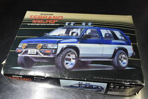 Qo473 【絶版】 v RARE Vtg 1980 Aoshima 1:24 Urban Custom 4WD Series Nissan Terrano 4door V8-3000 R3M ニッサン テラノ 昭和 旧車 *80