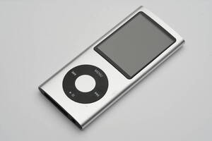 詳細不明 4GB iPod風 シルバー MP3プレーヤー デジタルオーディオプレーヤー 送料180円