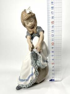 【希少美品】 LLADRO リヤドロ　靴履きの少女　1985年制　ビンテージ