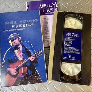 Niel Young FREEDOM ニールヤング ライブ アコースティックコンサートビデオ