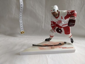 NHL ホッケーフィギュア Detroit Red Wings９デトロイト・レッドウィングス） Brendan Shanahan 14