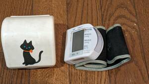 TANITA タニタ 手首式 デジタル血圧計 BP-210