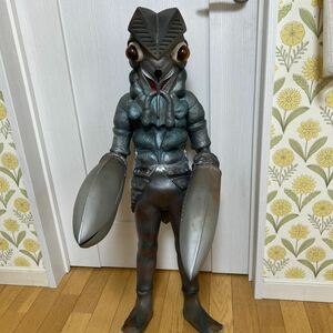 iqhoo 海洋堂 ウルトラマン 怪獣 バルタン星人 1/50スケール ハイパーソフビフィギュア 高さ約90cm