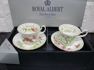 S696/未使用 ROYAL ALBERT ロイヤル・アルバート FLOWER OF THE MONTH 12月 1月 カップ&ソーサー 碗皿 ペア 2客セット