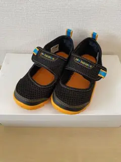 New Balanceニューバランス 水陸両用サンダル 15