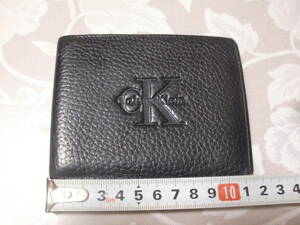 送料185円！　Calvin Klein カルバンクライン　レザー二つ折り財布　USED