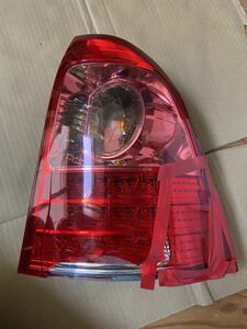 カローラ フィルダー ZZE122G 右テールランプ 81550-13680 コイト 13-93 LED ブレーキランプ ZZE121 NZE121 ZZE124