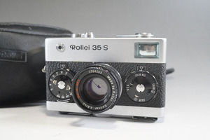 1円~【u884】Rollei／ローライ　35 S　／LENDS　Sonnar　2.8/40　Rollei-HFT　フィルムカメラ　収納袋付き