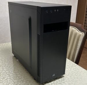 パソコンケース　ATXミドルタワー　Corsair Carbide Series 100R Silent