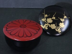 ★セール！状態良好！【春秋棗】木製漆器　直径8.7cm　高さ5.8cm　蓋が菊の絵と梅の蒔絵の2枚　茶道具 茶器