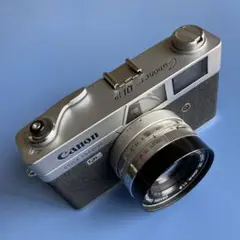 昭和製造のレトロカメラ　Canon QL19