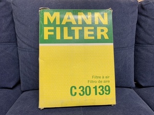 MANN-FILTER C30139 エアーエレメント エアークリーナー BMW E60 E63 Z4 F10 F11等　13717521033