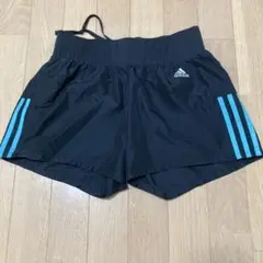 adidas 黒 ショートパンツ