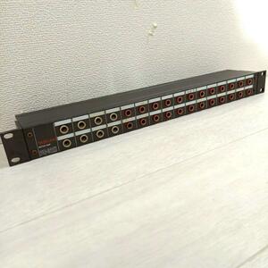 TASCAM PATCH BAY PB-32H パッチベイ 1Uラック①