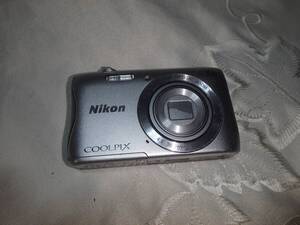 送料無料 NIKON COOLPIX S3700 デジタルカメラ　難あり