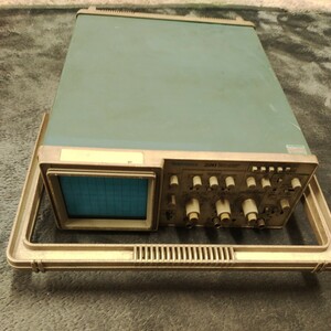 A061810 Tektronix テクトロニクス 2210 DIGITAL STORAGE OSCILLOSCOPE デジタルストレージ オシロスコープ 通電確認済み ジャンク