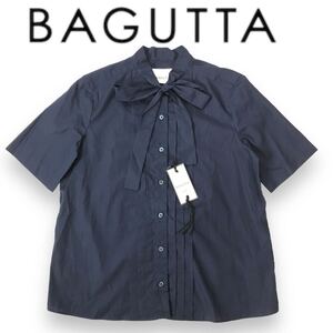 s107 新品未使用 タグ付き BAGUTTA バグッタ 半袖 ブラウス シャツ ボウタイ リボン ネイビー フォーマル トップス 正規品 紺色 プリーツ