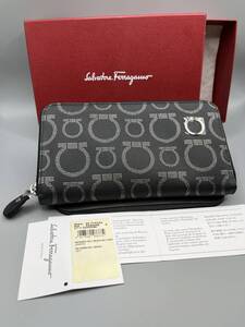 【未使用/入手困難】Salvatore Ferragamo フェラガモ ガンチーニ NERO/ACCIAIO ラウンドジップ長財布