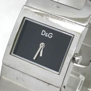 美品 D&G ドルチェ＆ガッバーナ ドルガバ 腕時計 クオーツ アナログ スクエア シルバー ブラック ロゴ バングル ウォッチ おしゃれ 2針