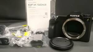 【超美品♪】FUJIFILM 富士フィルム FUJIFILM GFX50S Ⅱ ボディ 5140万万画素 ミラーレス 一眼 カメラ/動作品