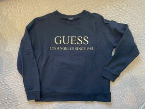 ☆ゲス　GUESS☆黒のトレーナー☆ゴールドのロゴ☆サイズXS☆レディース