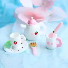 W120T可愛い♡いちごピンク茶器セットミニチュア♡デコパーツ♡ドールハウス♡