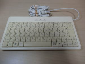 [送料無料 即決] ELECOM 小型USBキーボード TK-GMFCM006WH USED