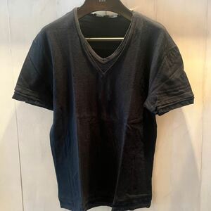 NEIL BARRETT ニールバレット　Ｖネック　半袖Tシャツ　カットソー　ブラック　Sサイズ　イタリア製　桜井和寿着用　黒