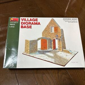 ミニアート　1/35 ジオラマ　village diorama base ジオラマベース 戦車　情景ベース