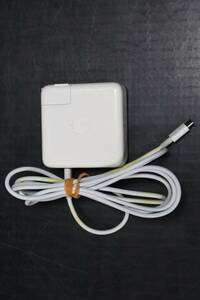 G4447(+1) & Apple 純正 USB-C電源アダプタ61W A1718 ケーブル 付き 動作